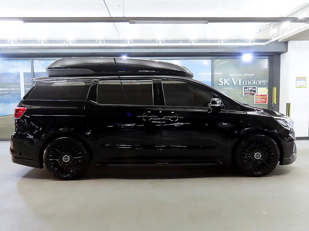 KIA Carnival - Vista 3