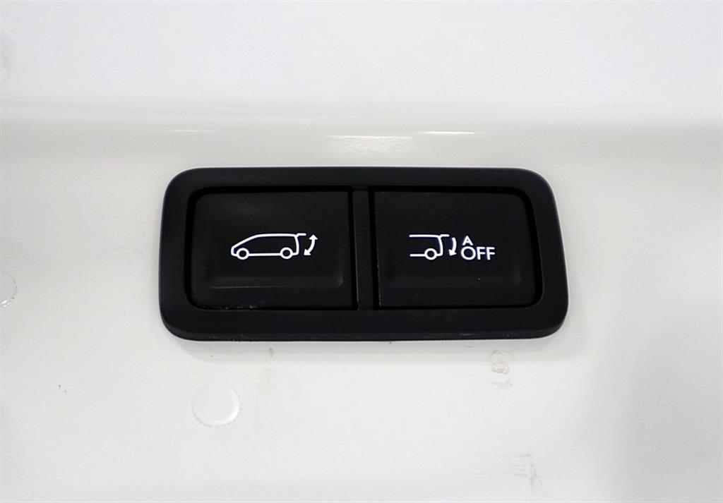 HYUNDAI Staria 2025 Blanco - Importación desde Corea - HF Imports Iquique - Foto 17