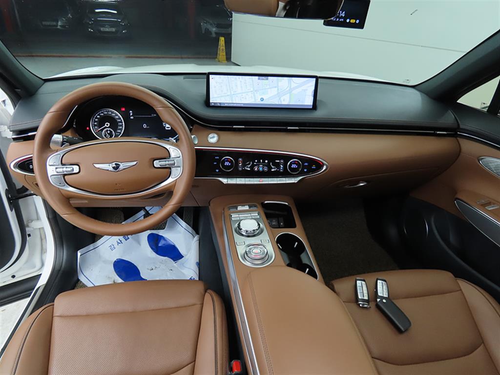 Genesis GV70 - Vista 7