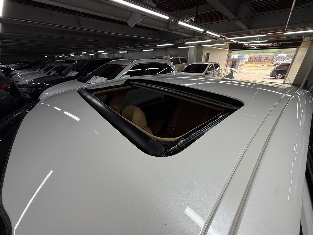KIA K9 - Vista 5