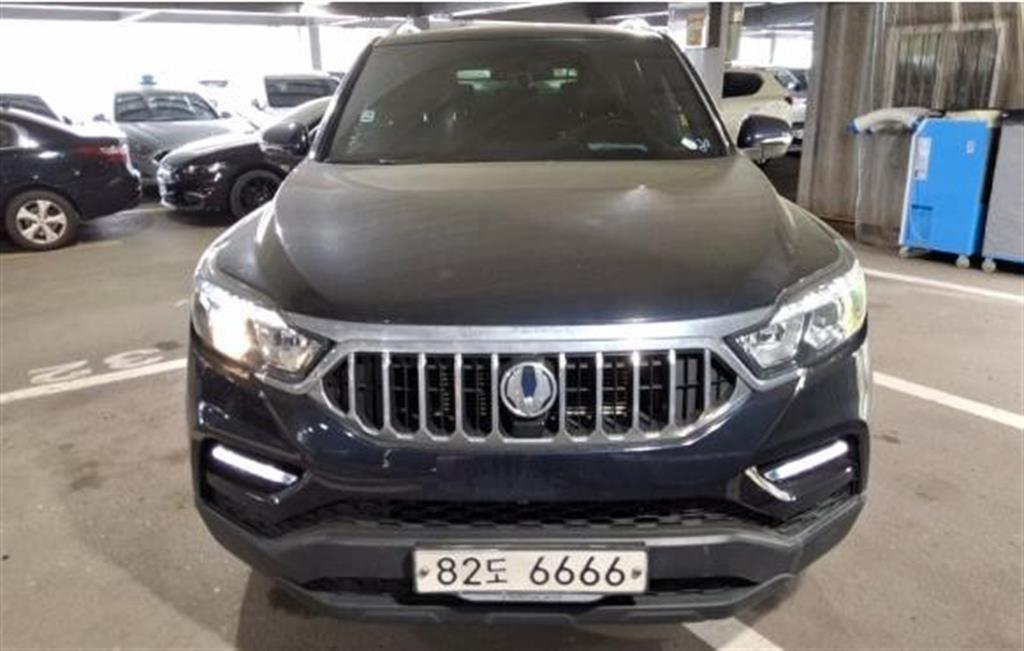 Ssangyong Rexton - Vista 3