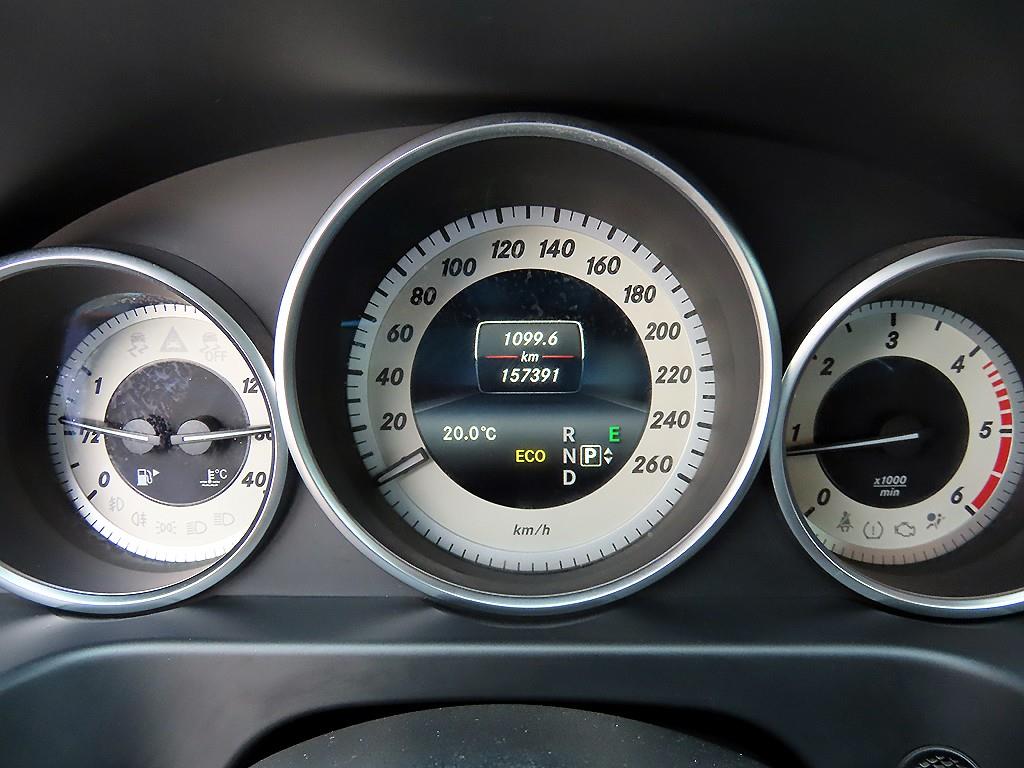 Mercedes Benz E class - Vista 9