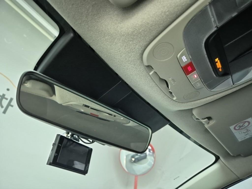 KIA Niro - Vista 9