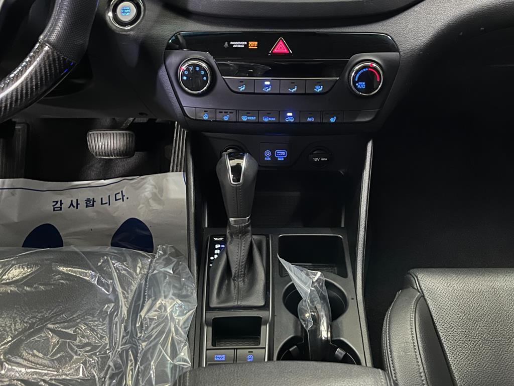 HYUNDAI Tucson - Vista 10