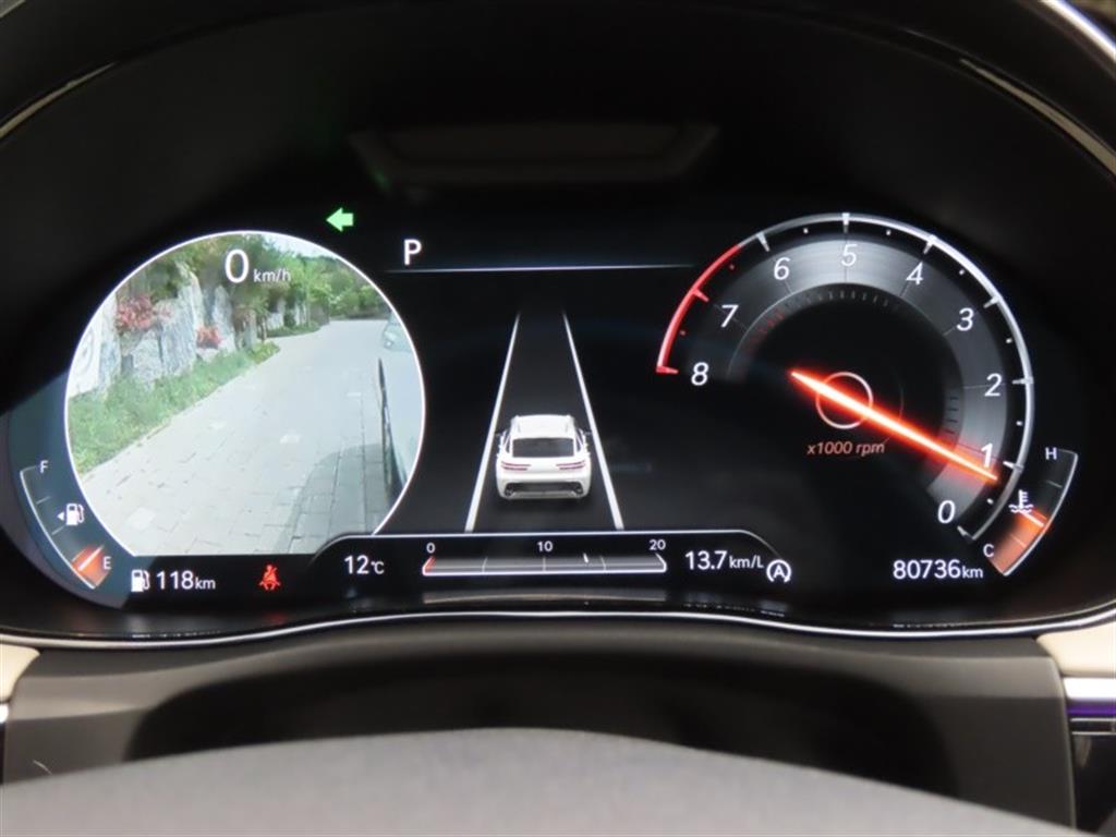Genesis GV70 - Vista 9