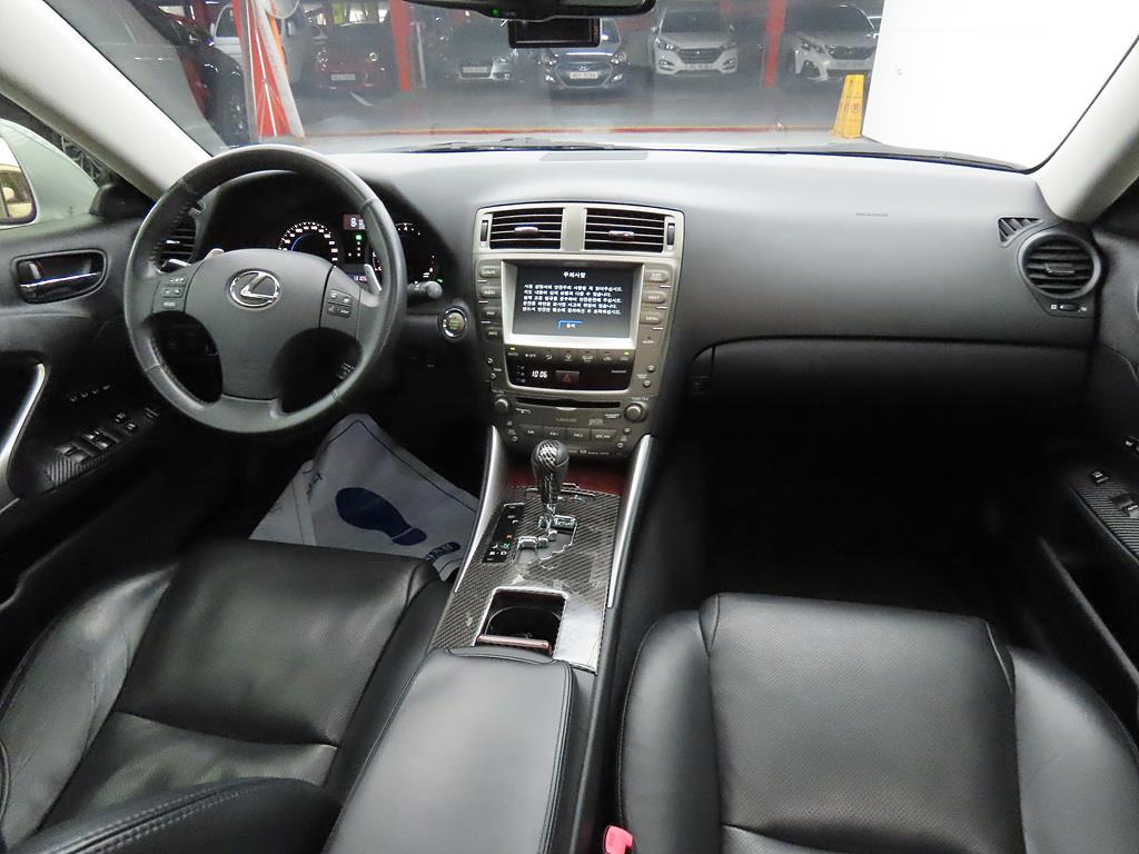 Lexus IS - Vista 5