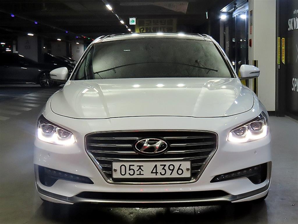 HYUNDAI Grandeur - Vista 2