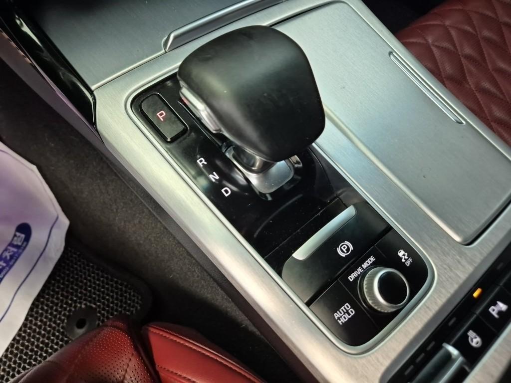 KIA Stinger - Vista 8
