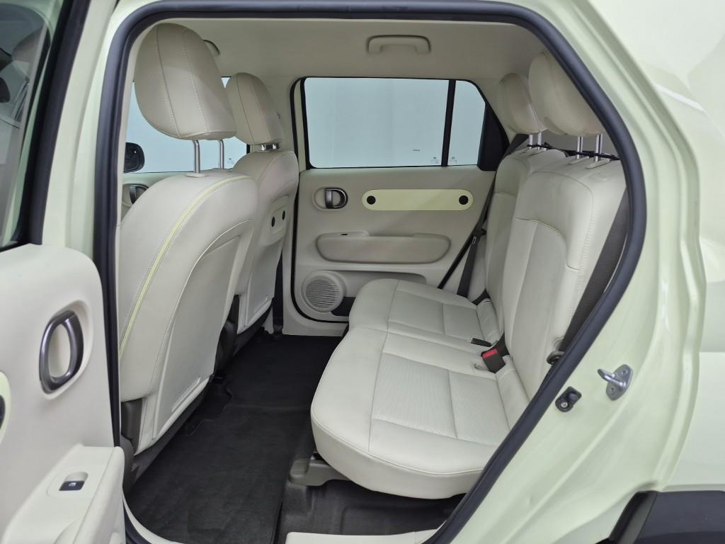 HYUNDAI Casper - Vista 12