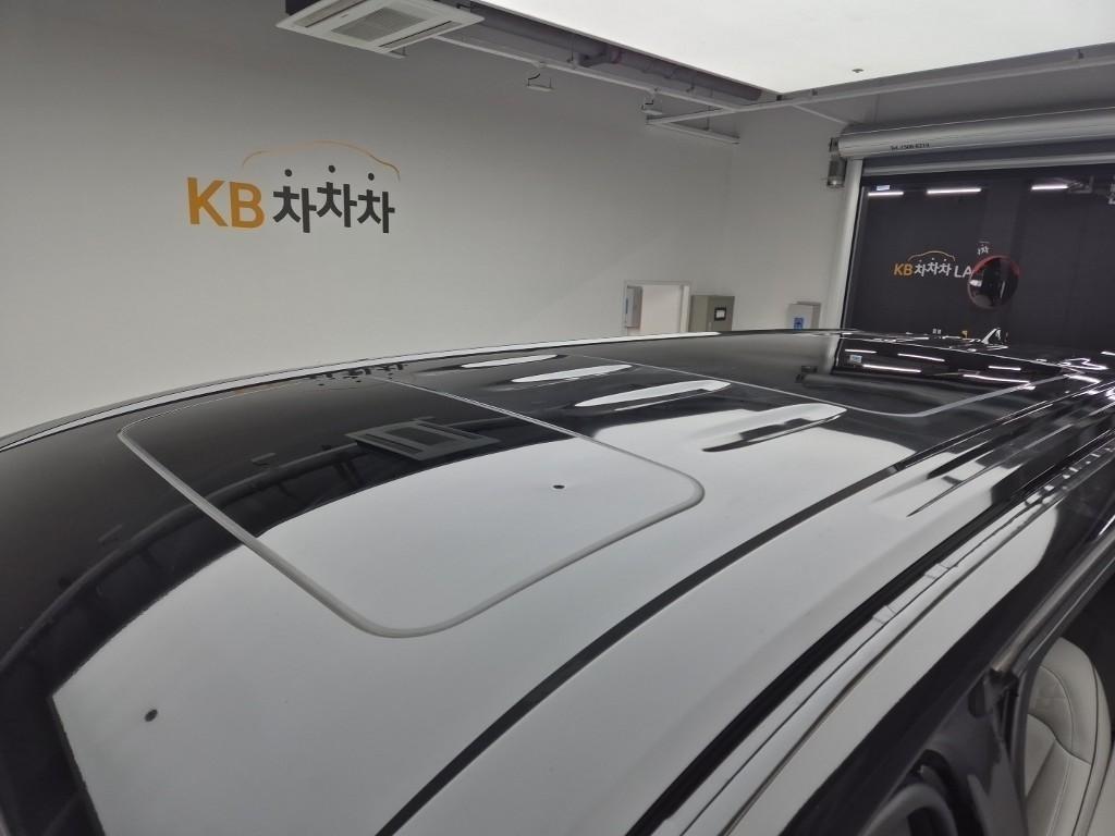 HYUNDAI Staria 2025 Negro - Importación desde Corea - HF Imports Iquique - Foto 13