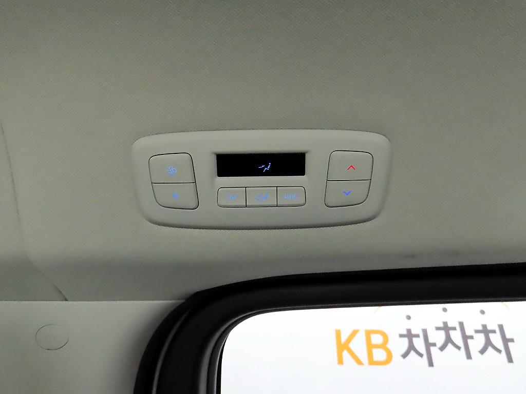 HYUNDAI Staria 2022 Blanco - Importación desde Corea - HF Imports Iquique - Foto 13