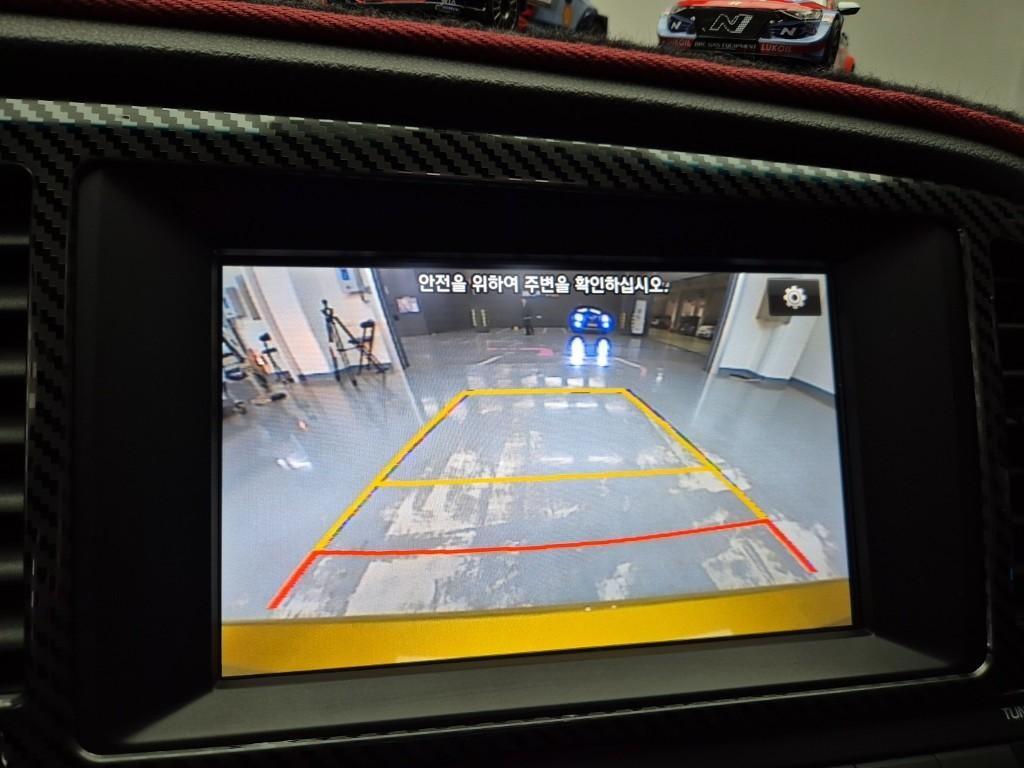 HYUNDAI Avante 2017 Amarillo - Importación desde Corea - HF Imports Iquique - Foto 15