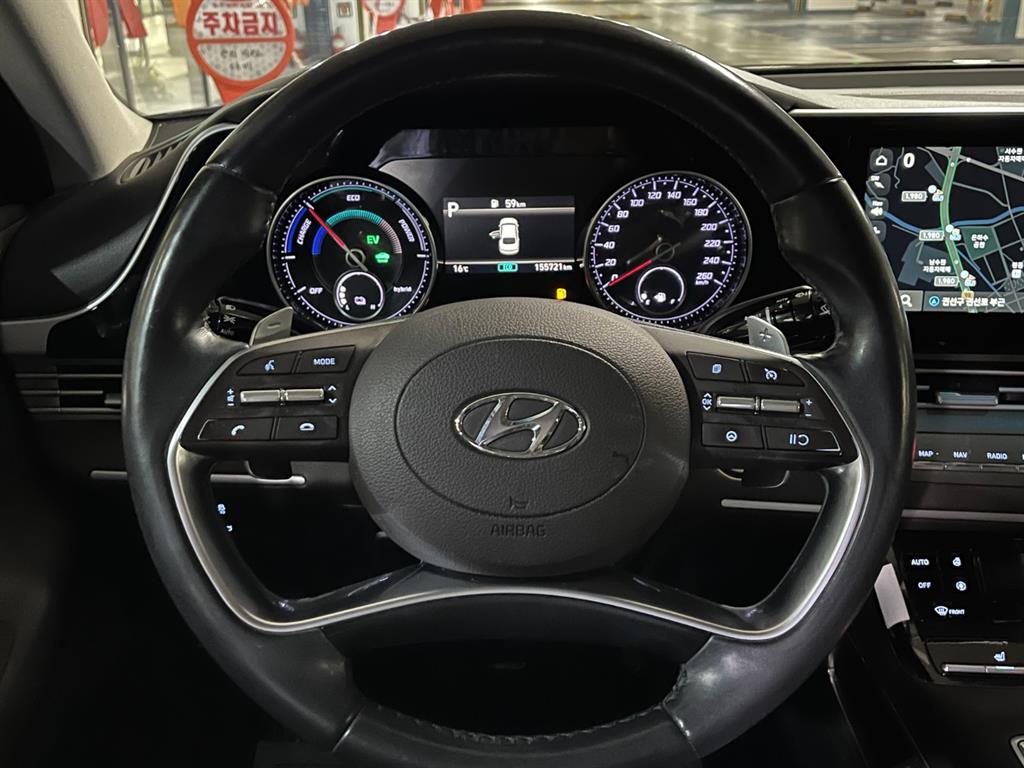 HYUNDAI Grandeur - Vista 10