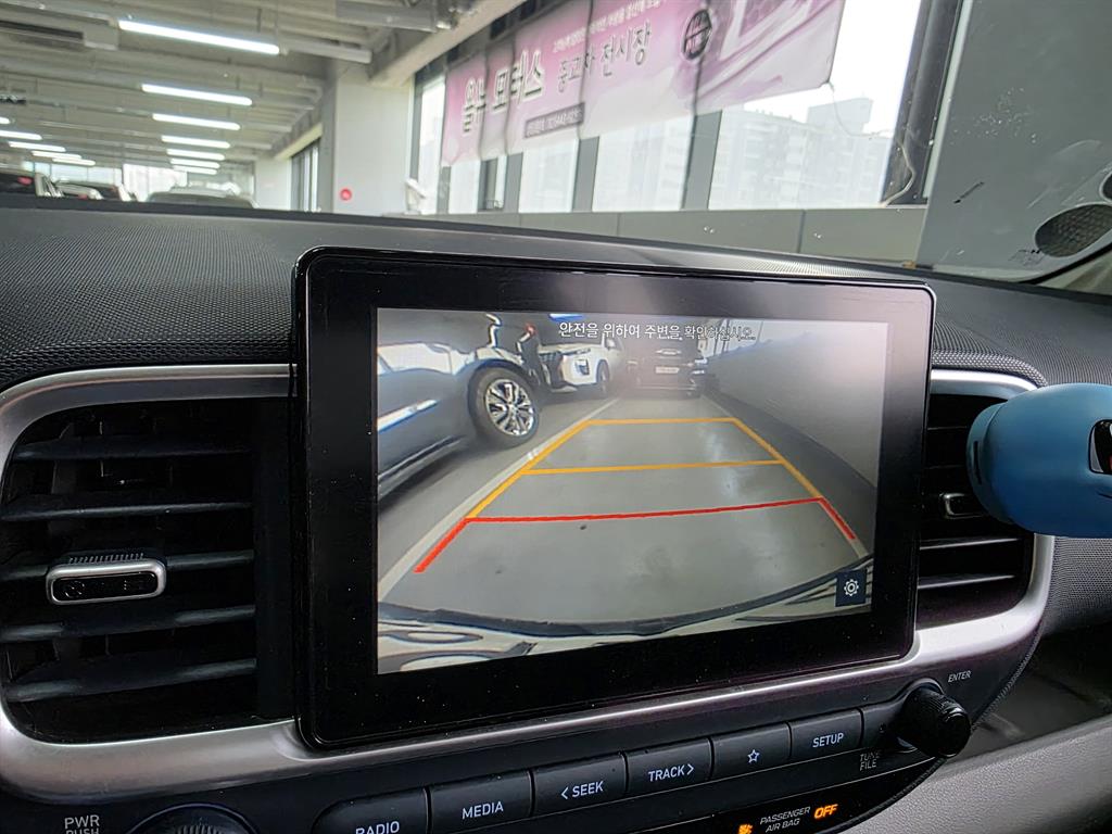 HYUNDAI Venue - Vista 10