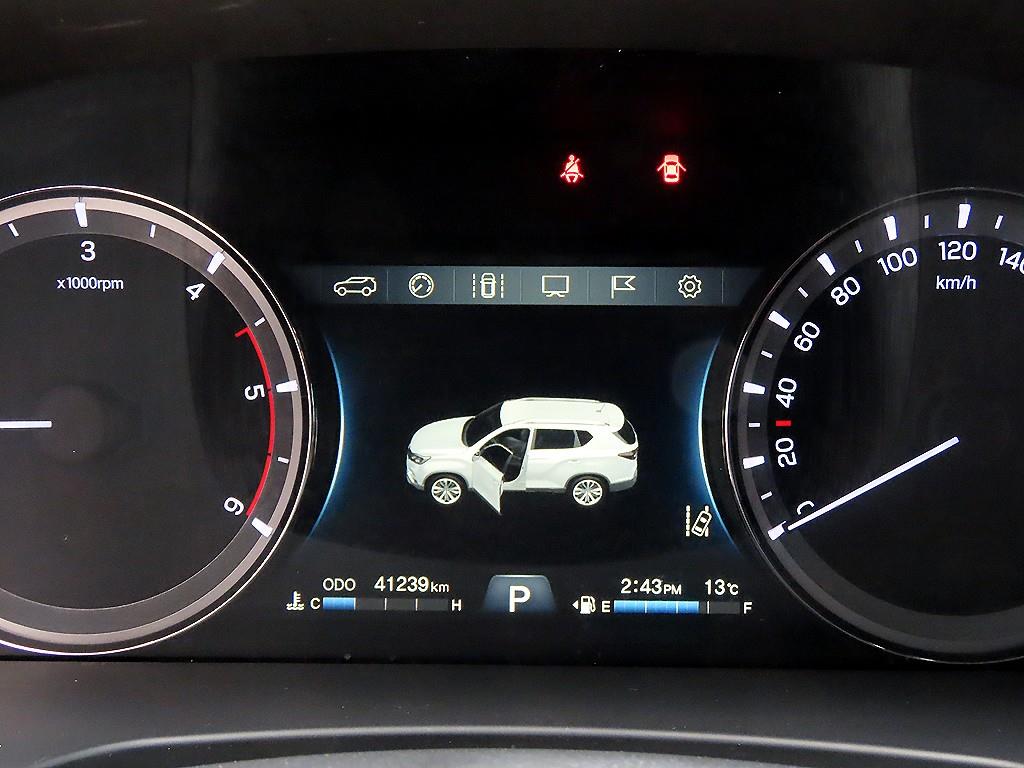 Ssangyong Rexton - Vista 9