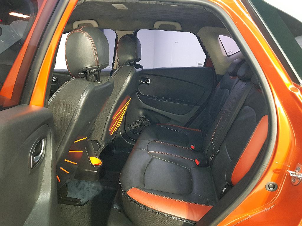 SAMSUNG QM3 - Vista 9