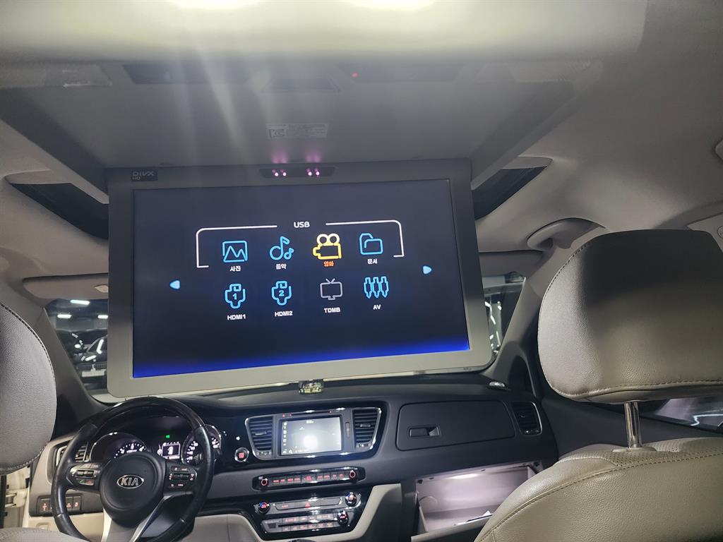 KIA Carnival 2016 Blanco - Importación desde Corea - HF Imports Iquique - Foto 17