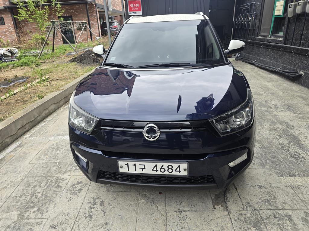 Ssangyong Tivoli 2016 Azul - Importación desde Corea - HF Imports Iquique - Foto 1
