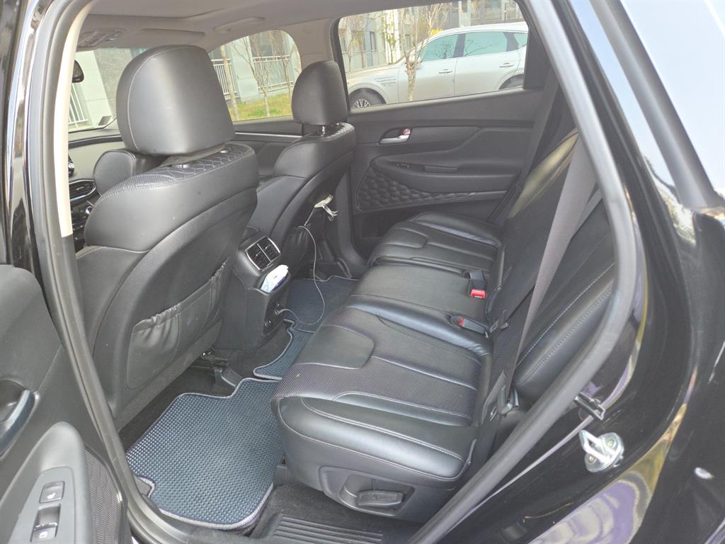 HYUNDAI Santa Fe - Vista 7