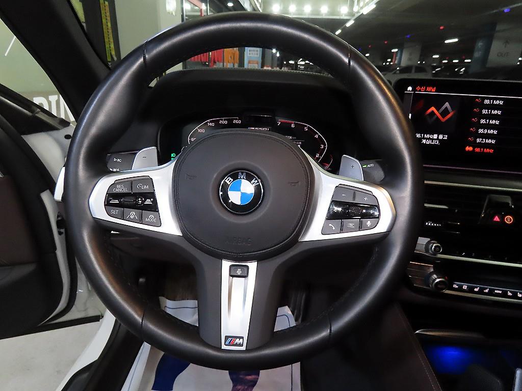 BMW 5 Series - Vista 8