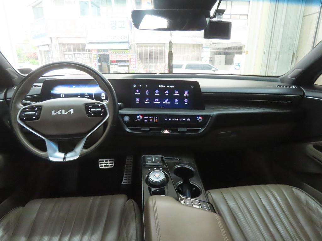 KIA K8 - Vista 7