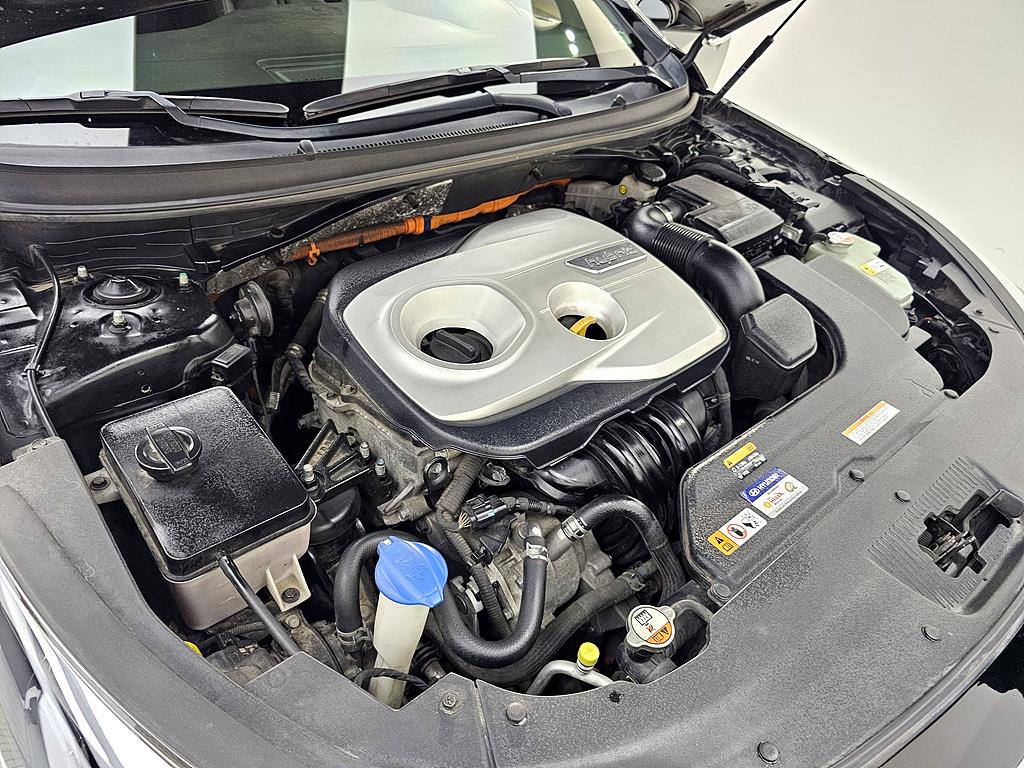 HYUNDAI Sonata - Vista 6