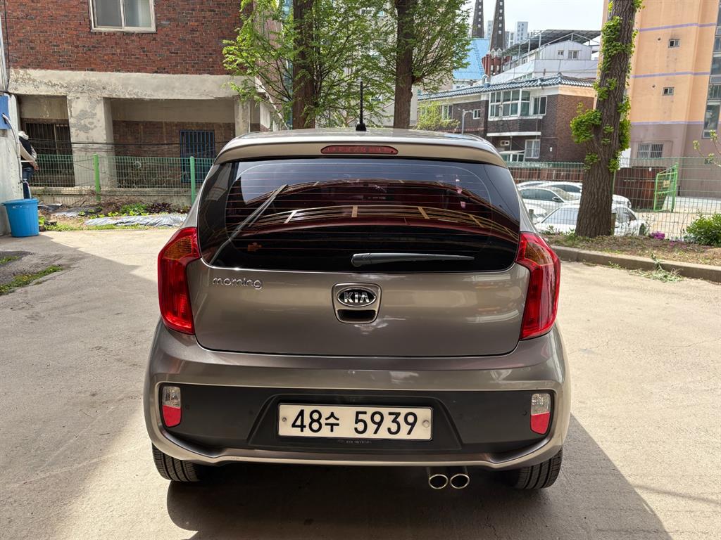 KIA Morning - Vista 4