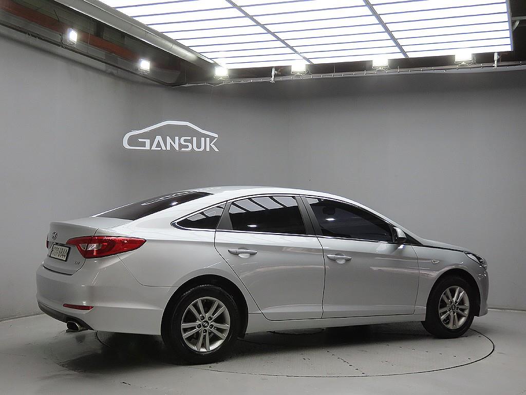 HYUNDAI Sonata - Vista 7