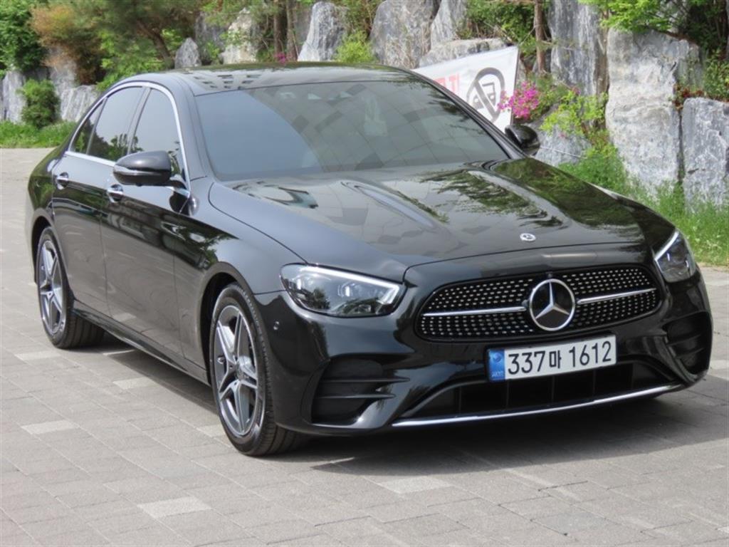 Mercedes Benz E class - Vista 3