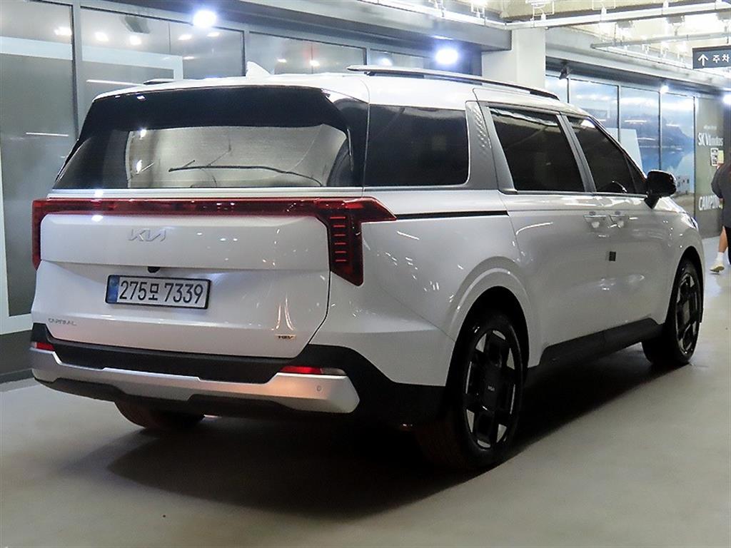 KIA Carnival - Vista 4