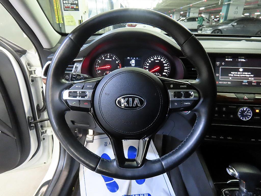 KIA K7 - Vista 8