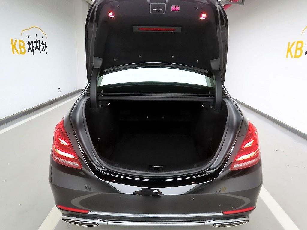 Mercedes Benz S Class - Vista 5