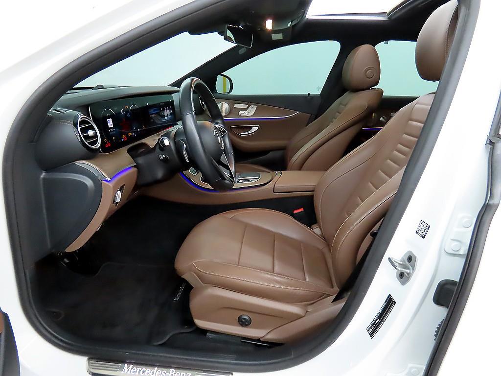 Mercedes Benz E class - Vista 5