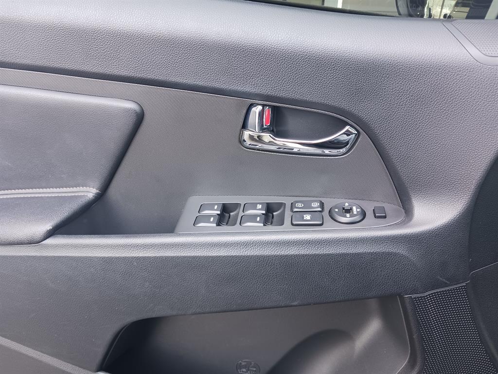 KIA Sportage 2012 Blanco - Importación desde Corea - HF Imports Iquique - Foto 16