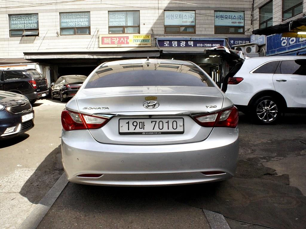 HYUNDAI Sonata - Vista 5