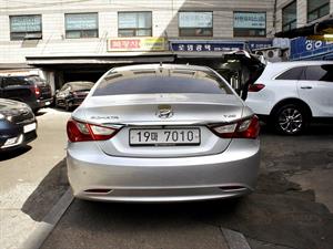 HYUNDAI Sonata - Vista 6