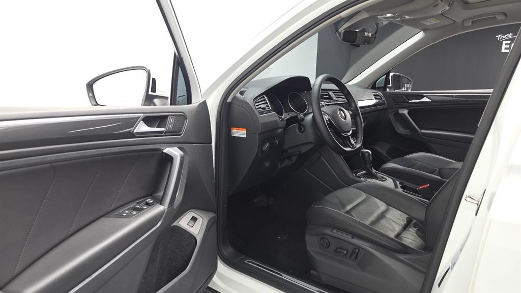 Volkswagen Tiguan - Vista 6