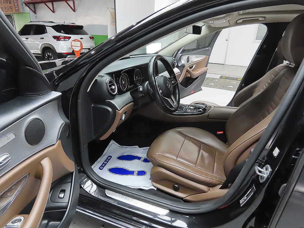 Mercedes Benz E class 2019 Negro - Importación desde Corea - HF Imports Iquique - Foto 12