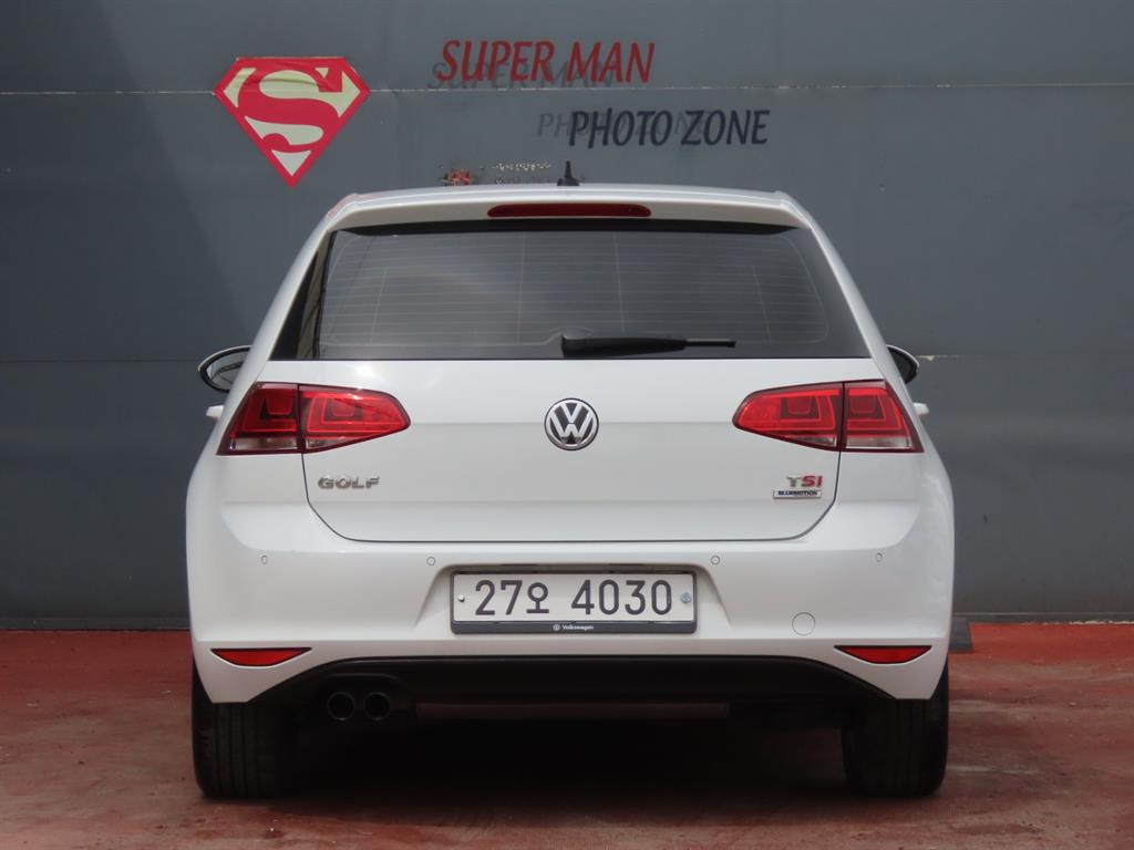 Volkswagen Golf - Vista 7