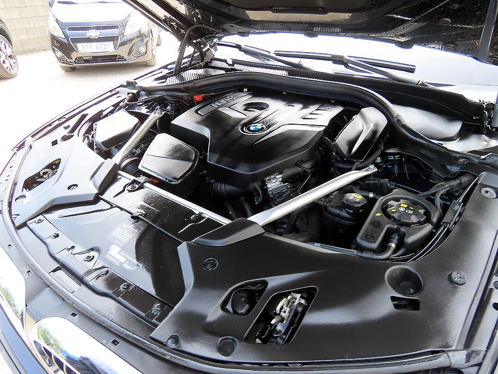 BMW 5 Series 2018 Negro - Importación desde Corea - HF Imports Iquique - Foto 19