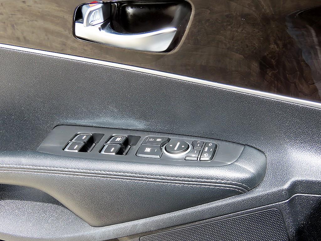 KIA Sorento - Vista 12