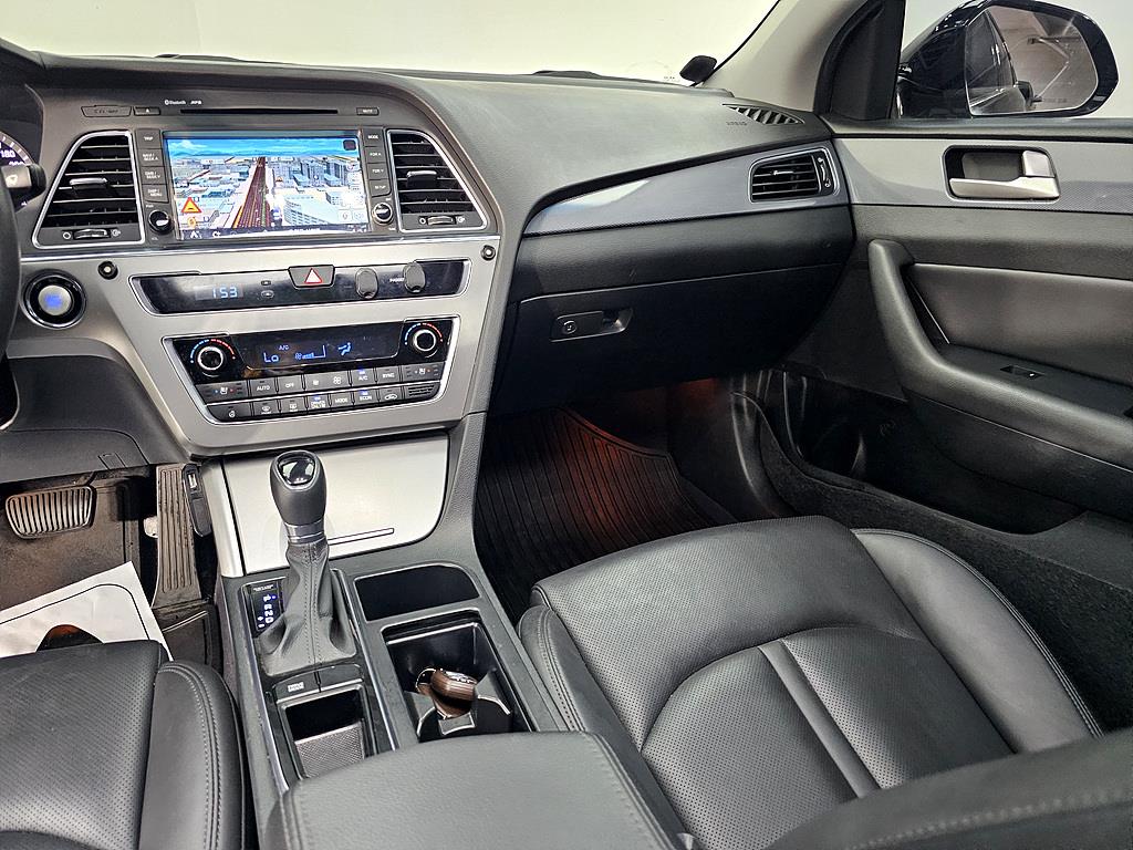 HYUNDAI Sonata - Vista 10