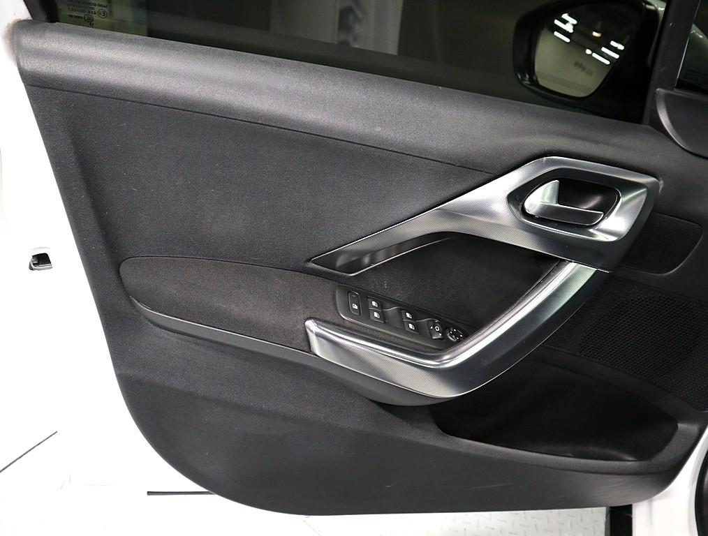 Peugeot 2008 - Vista 7