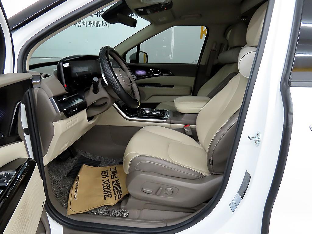 KIA Carnival - Vista 5