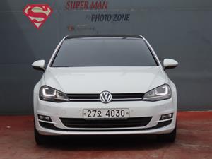 Volkswagen Golf - Vista 4