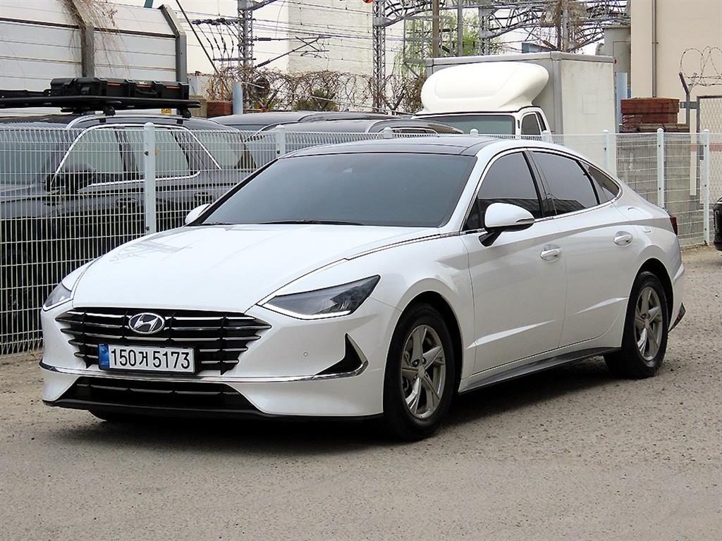 HYUNDAI Sonata - Vista 2