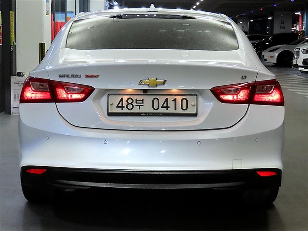 Chevrolet Malibu - Vista 5