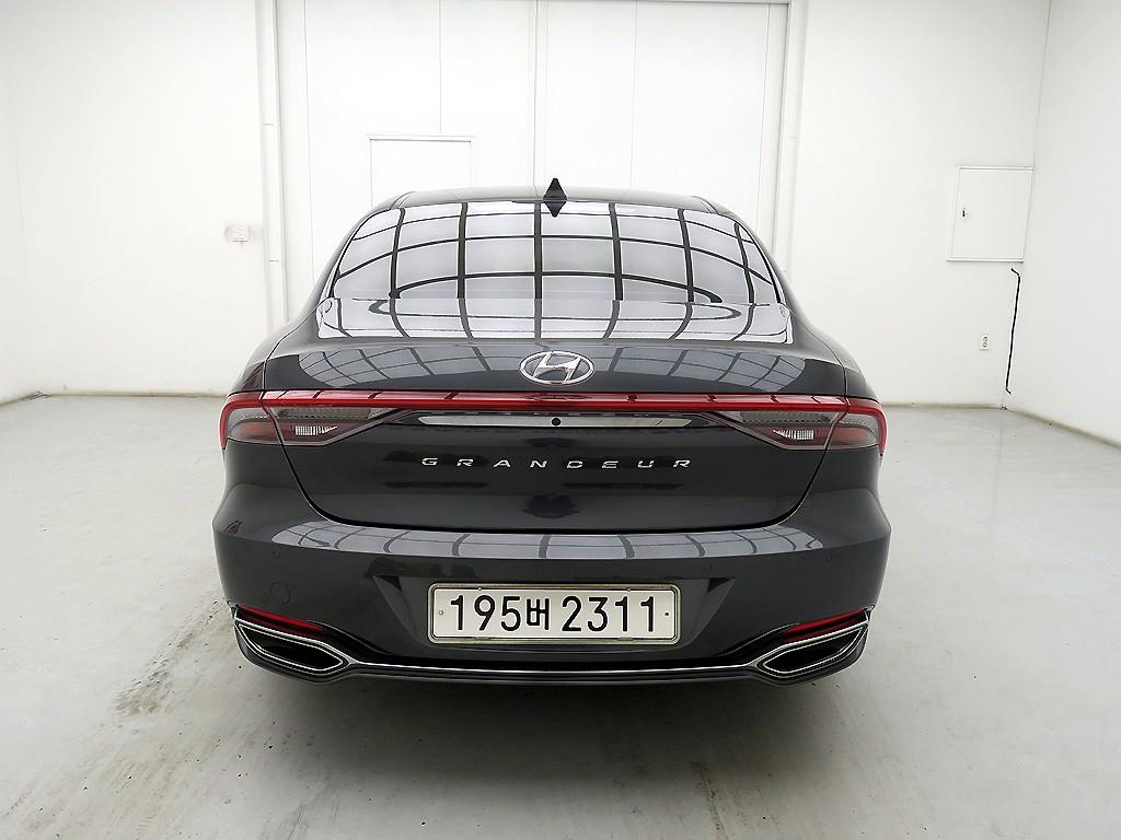HYUNDAI Grandeur - Vista 3