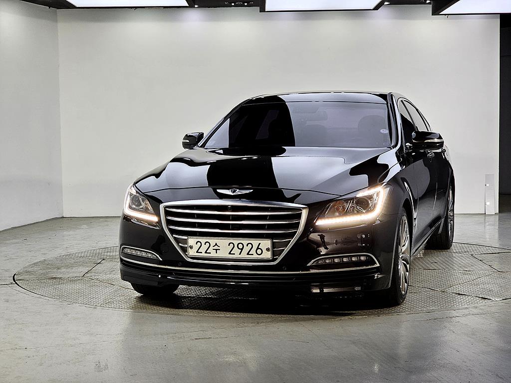 HYUNDAI Genesis - Vista 2