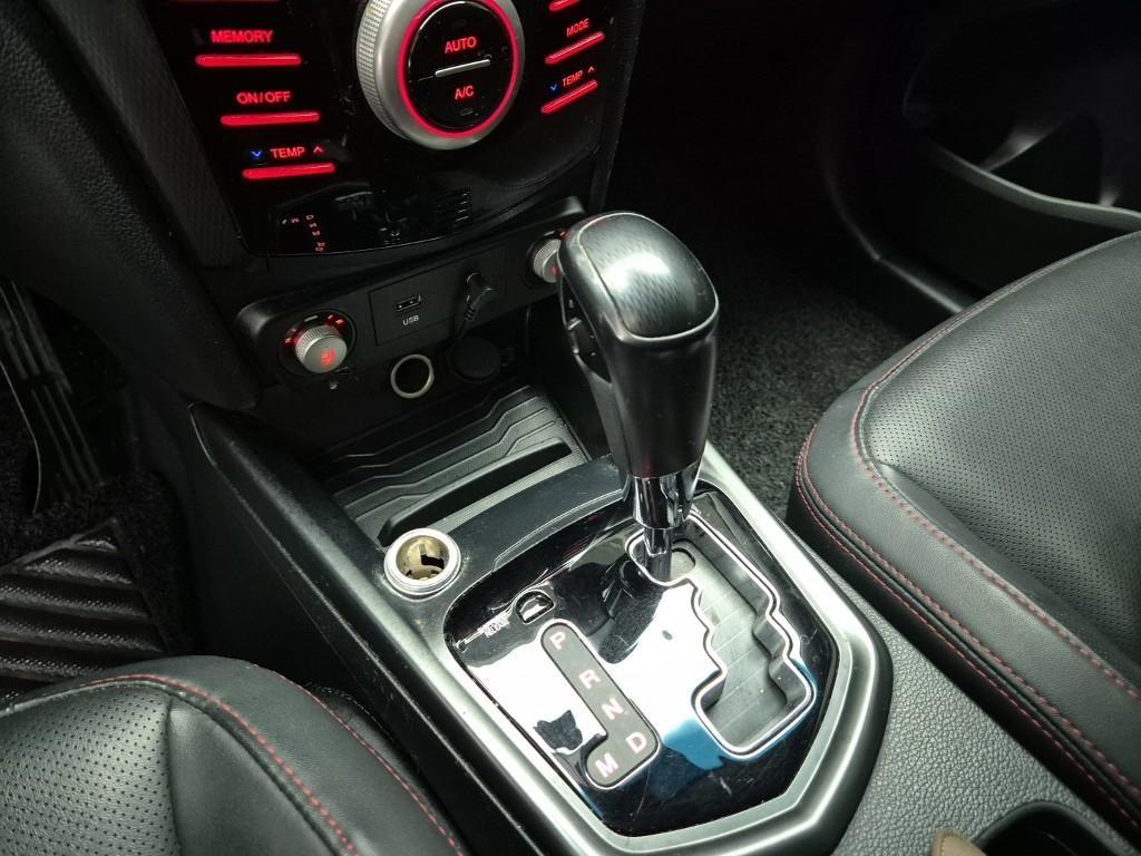 Ssangyong Tivoli - Vista 8